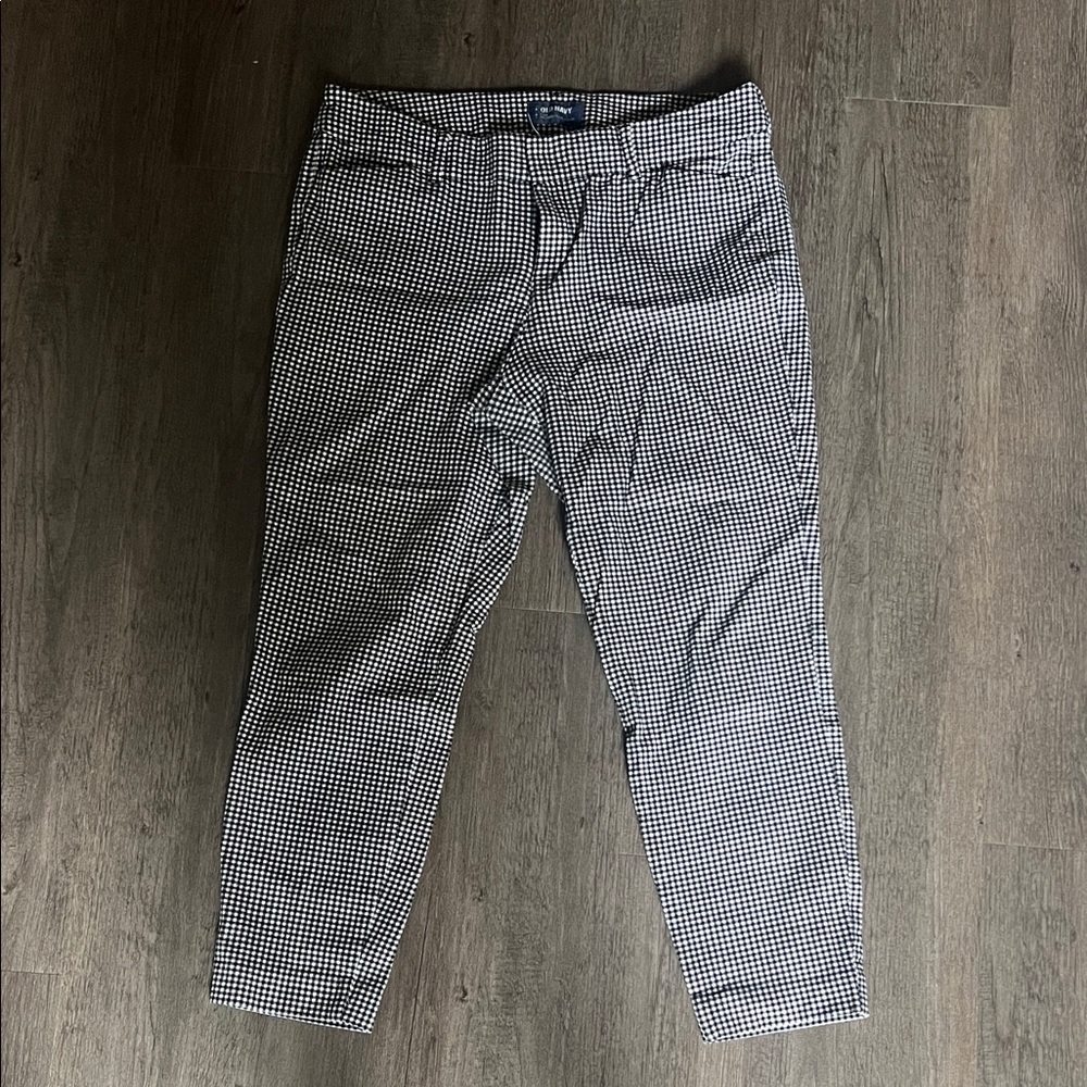 Old Navy Gingham Pixie Pants